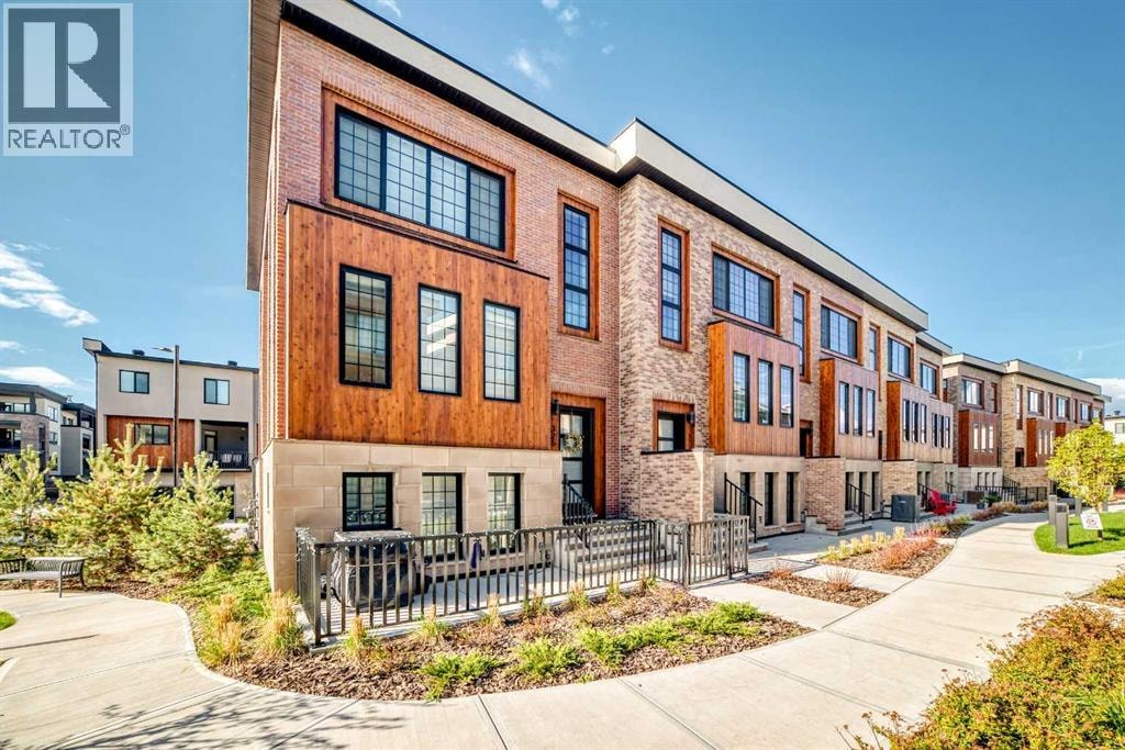 323, 81 Greenbriar Place NW — photo 39