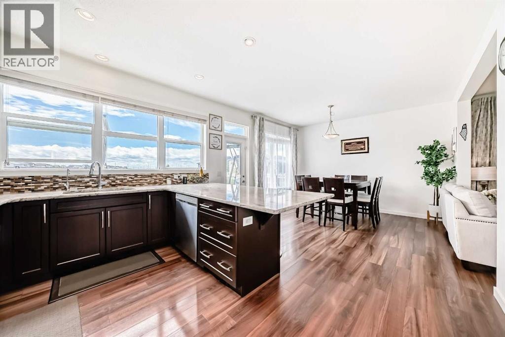 33 Redstone Drive NE — photo 12