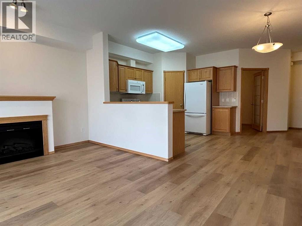 2458, 151 Country Village Road NE — photo 8