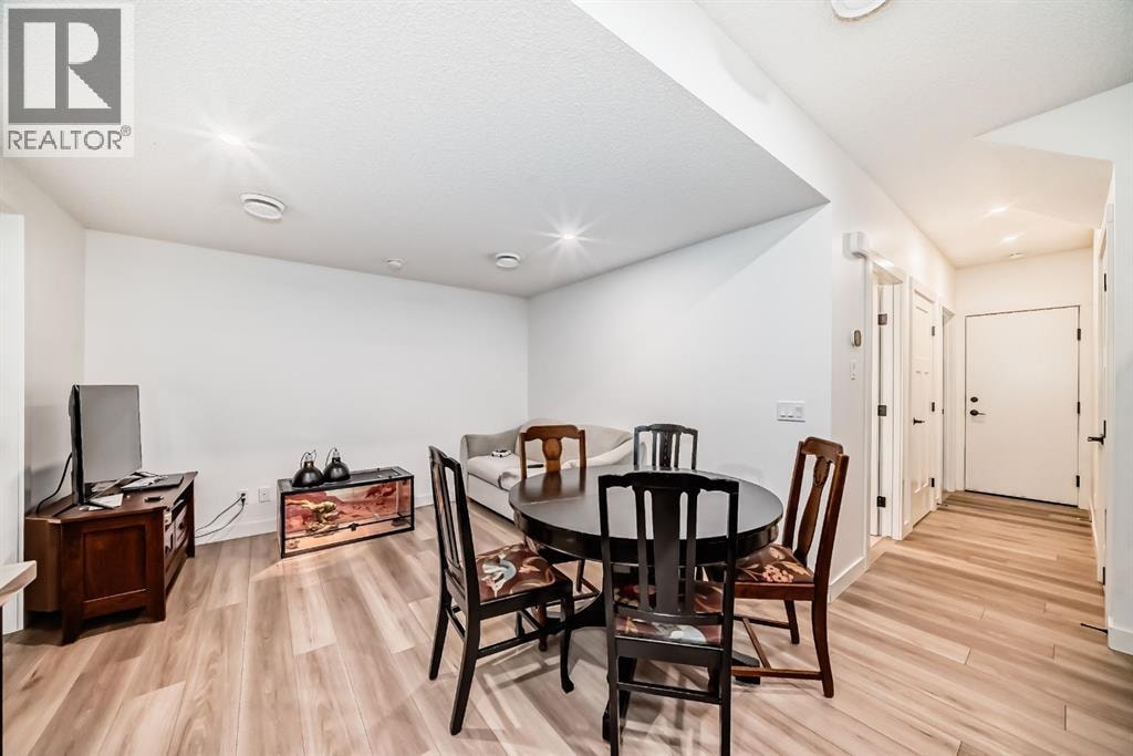 132 Setonstone Gardens SE — photo 35