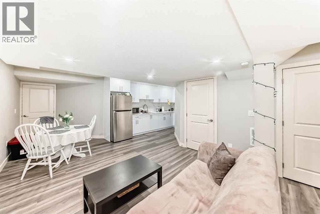85 Savanna Close NE — photo 33