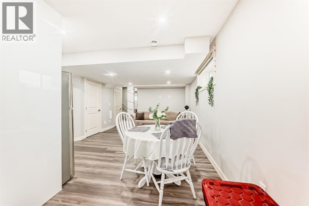 85 Savanna Close NE — photo 36
