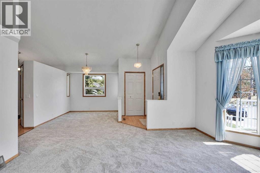 90 Martinridge Crescent NE — photo 12