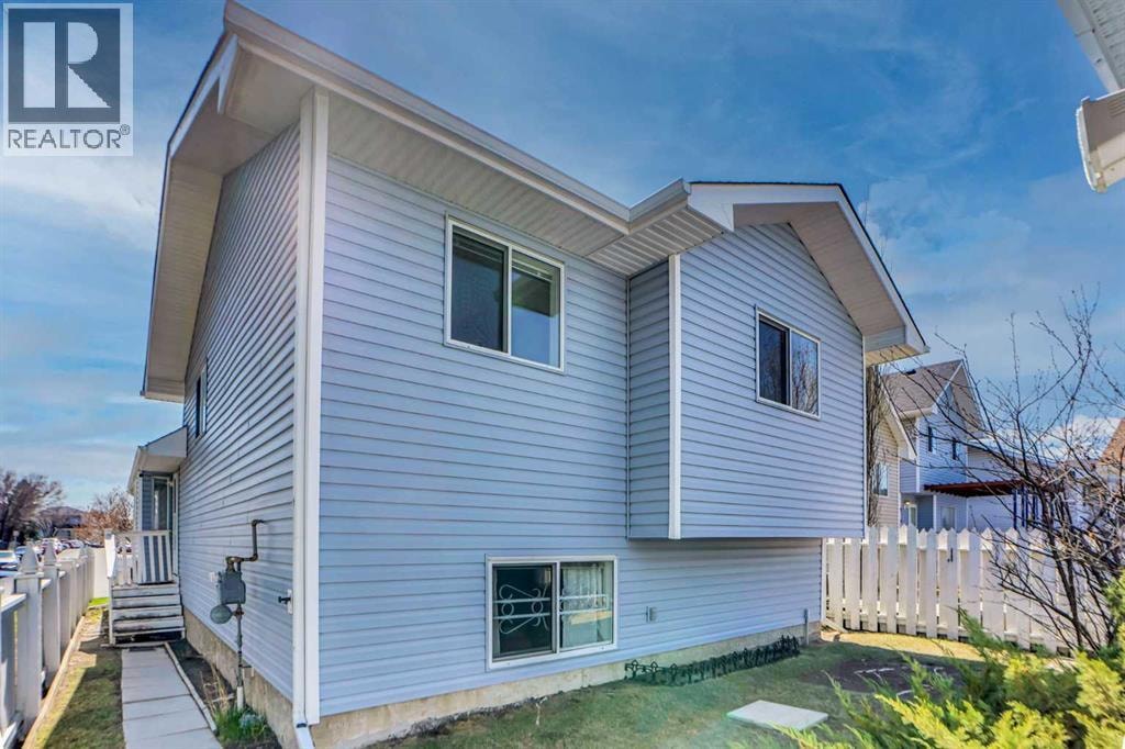 90 Martinridge Crescent NE — photo 39