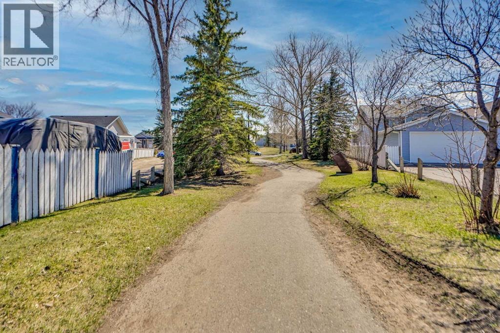 90 Martinridge Crescent NE — photo 46