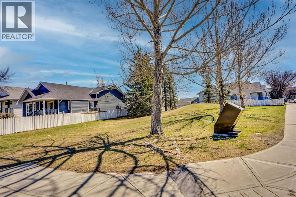 90 Martinridge Crescent NE — photo 50