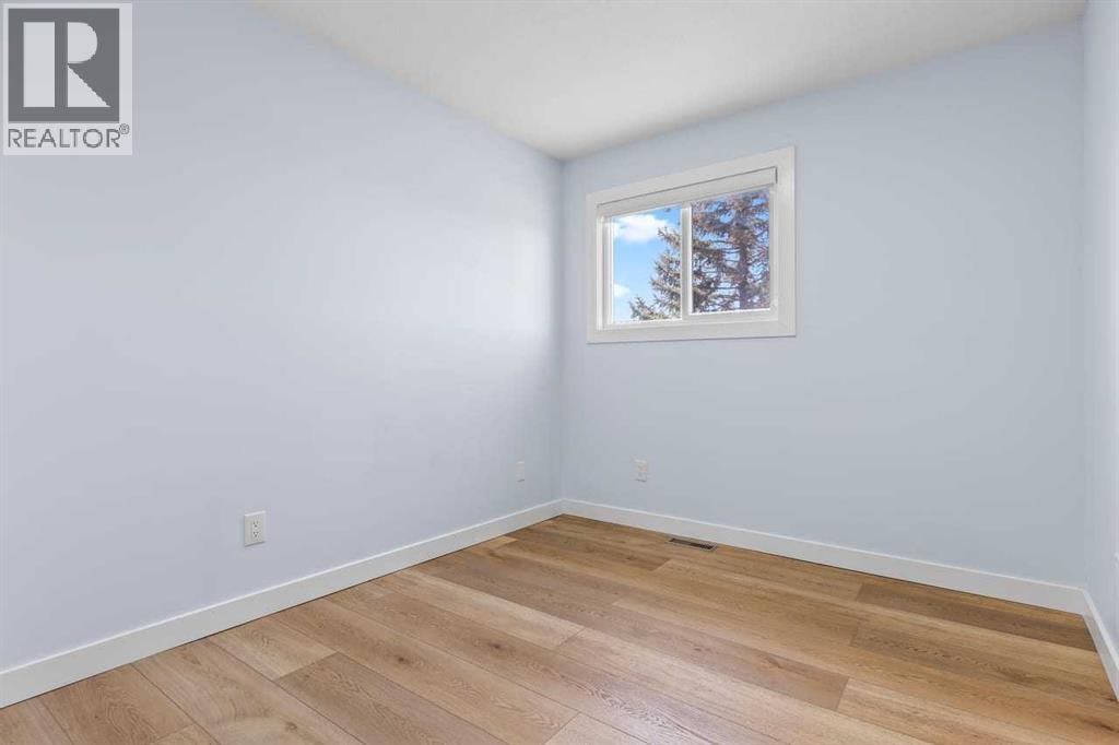 55 Whitehaven Crescent NE — photo 29