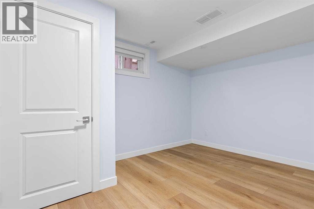 55 Whitehaven Crescent NE — photo 33