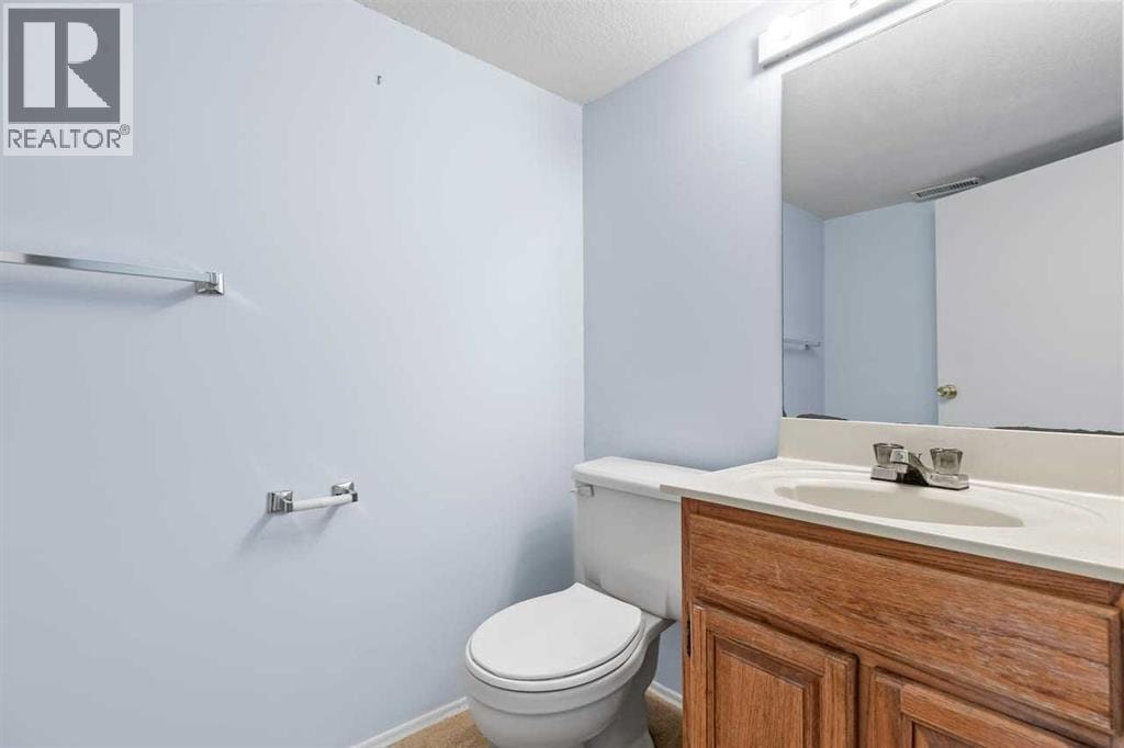 55 Whitehaven Crescent NE — photo 36