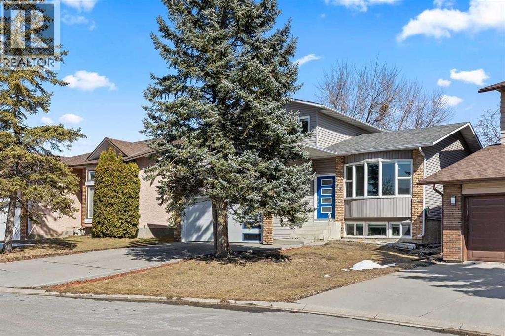 55 Whitehaven Crescent NE — photo 40