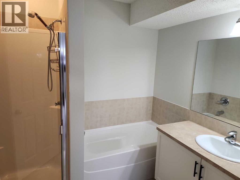 15 Tuscany Reserve Bay NW — photo 46