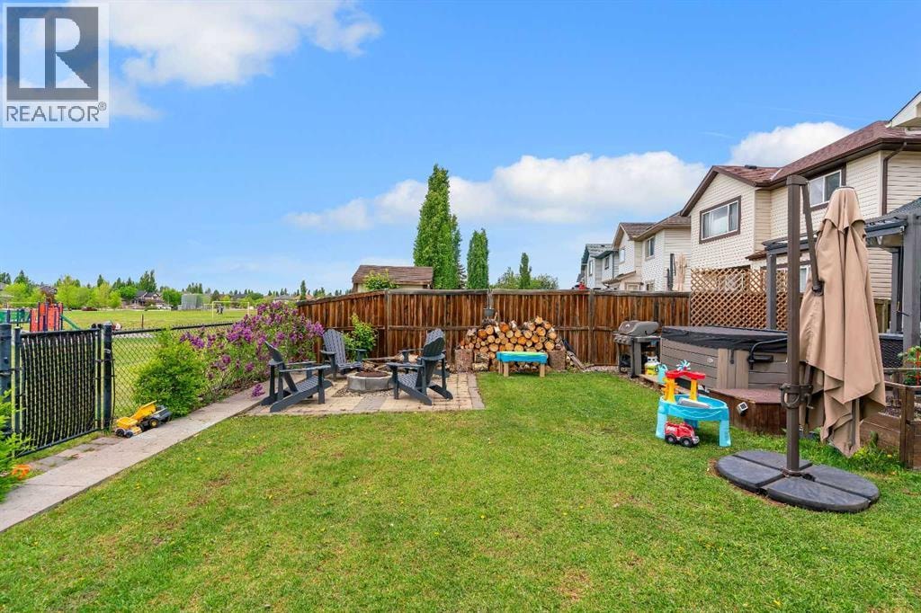 28 Cranwell Crescent SE — photo 46