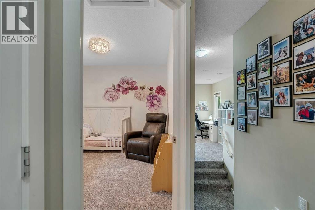 28 Cranwell Crescent SE — photo 33