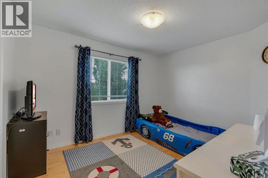 208 Royal Birch Circle NW — photo 24