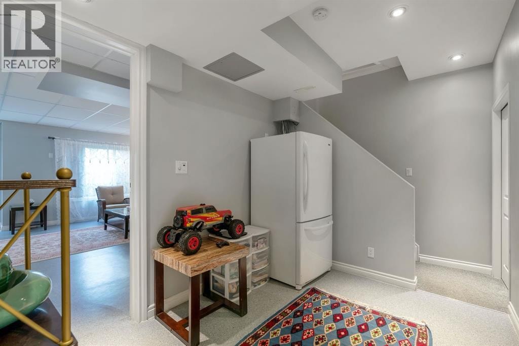 208 Royal Birch Circle NW — photo 35