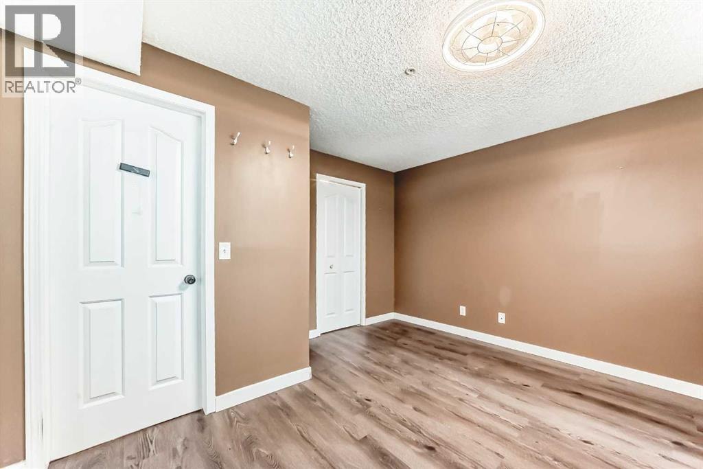 2215, 6224 17 Avenue SE — photo 30