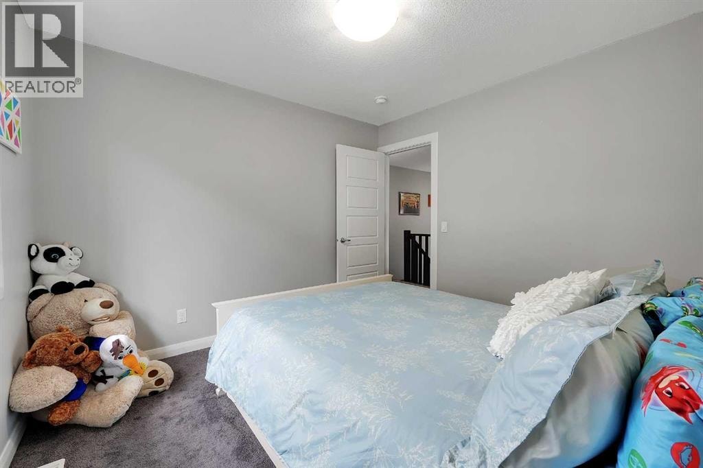 98 Red Sky Green NE — photo 28