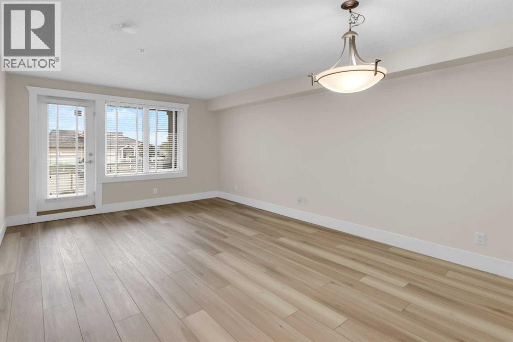 102, 500 Rocky Vista Gardens NW — photo 10