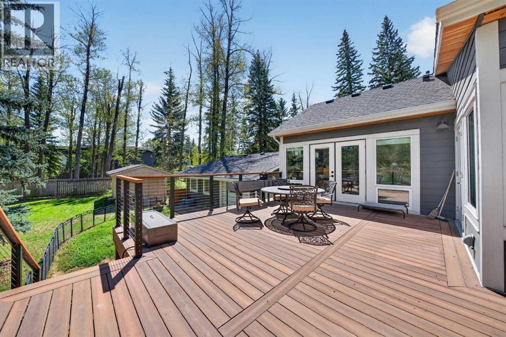 7136 Bow Crescent NW — photo 12