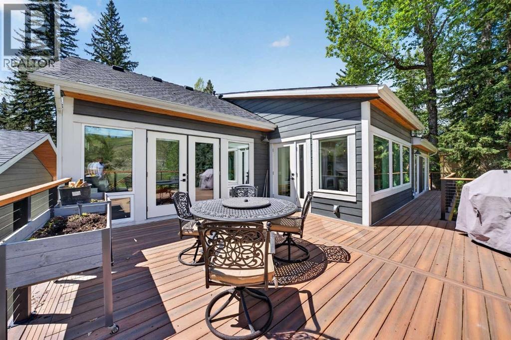 7136 Bow Crescent NW — photo 13
