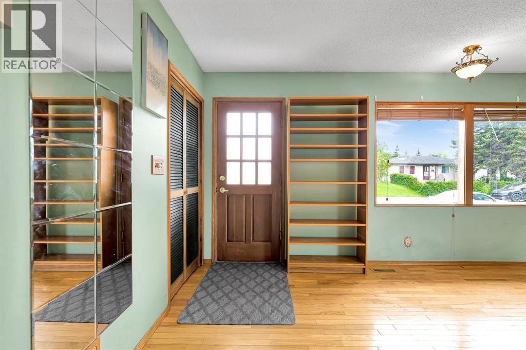 4127 Maryvale Road NE — photo 3