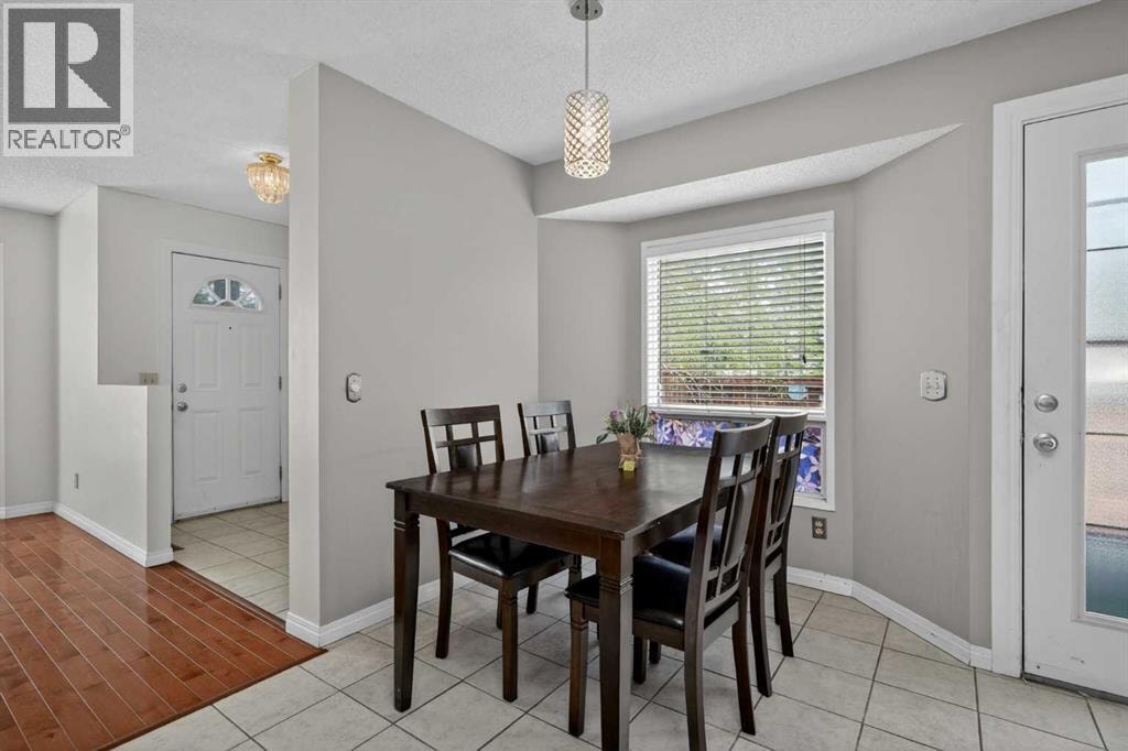 18 Martinview Crescent NE — photo 15