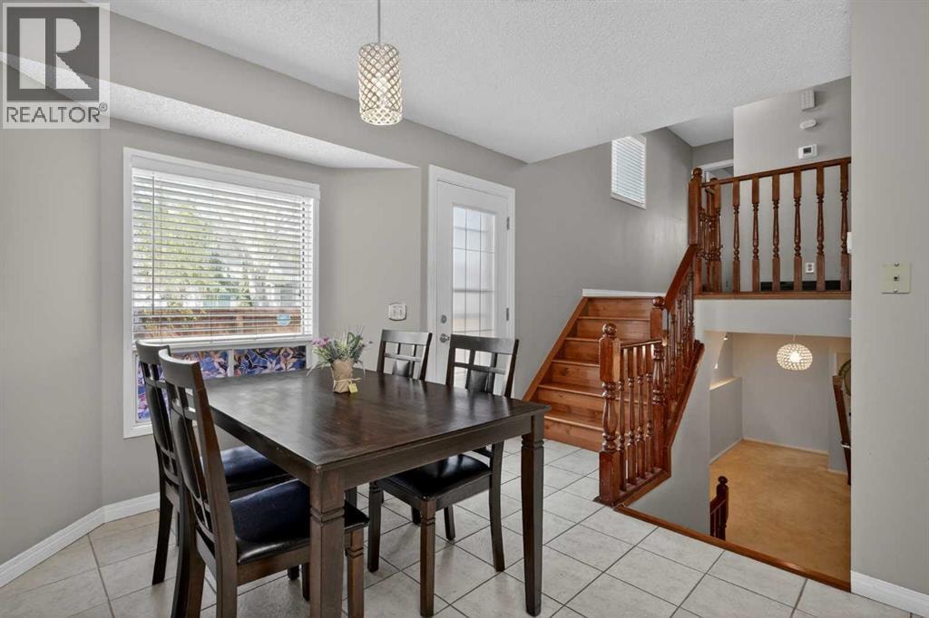 18 Martinview Crescent NE — photo 16