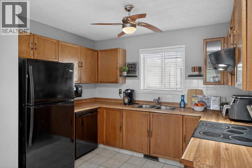 18 Martinview Crescent NE — photo 14