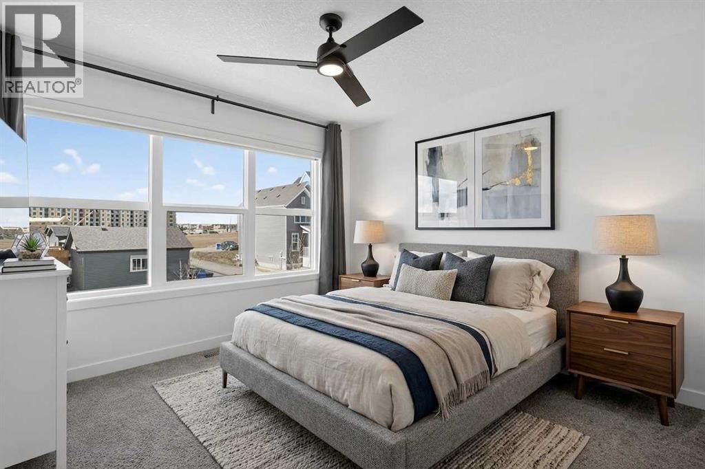 12 Heirloom Crescent SE — photo 5