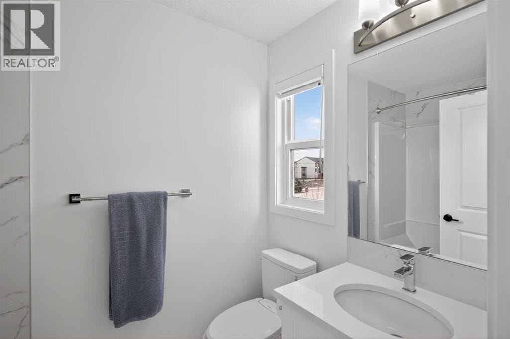 12 Heirloom Crescent SE — photo 29