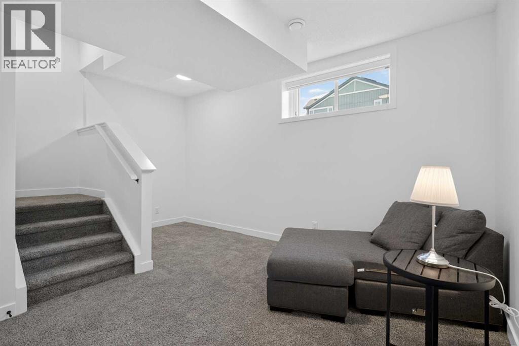 12 Heirloom Crescent SE — photo 37