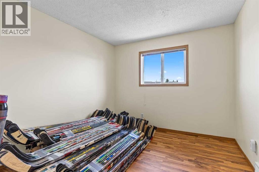 158 Saratoga Close NE — photo 23