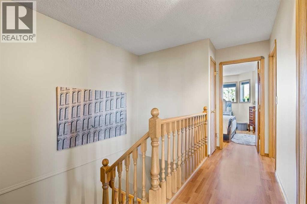 158 Saratoga Close NE — photo 15