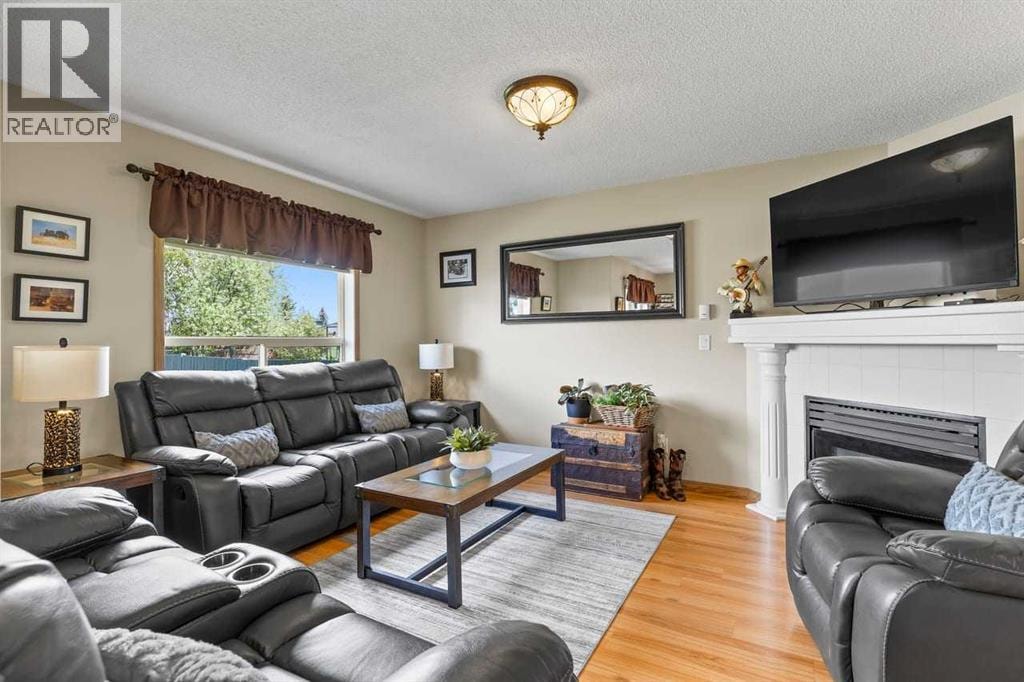 158 Saratoga Close NE — photo 10