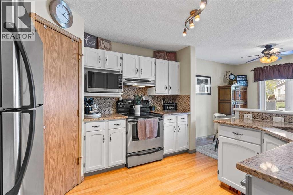 158 Saratoga Close NE — photo 4