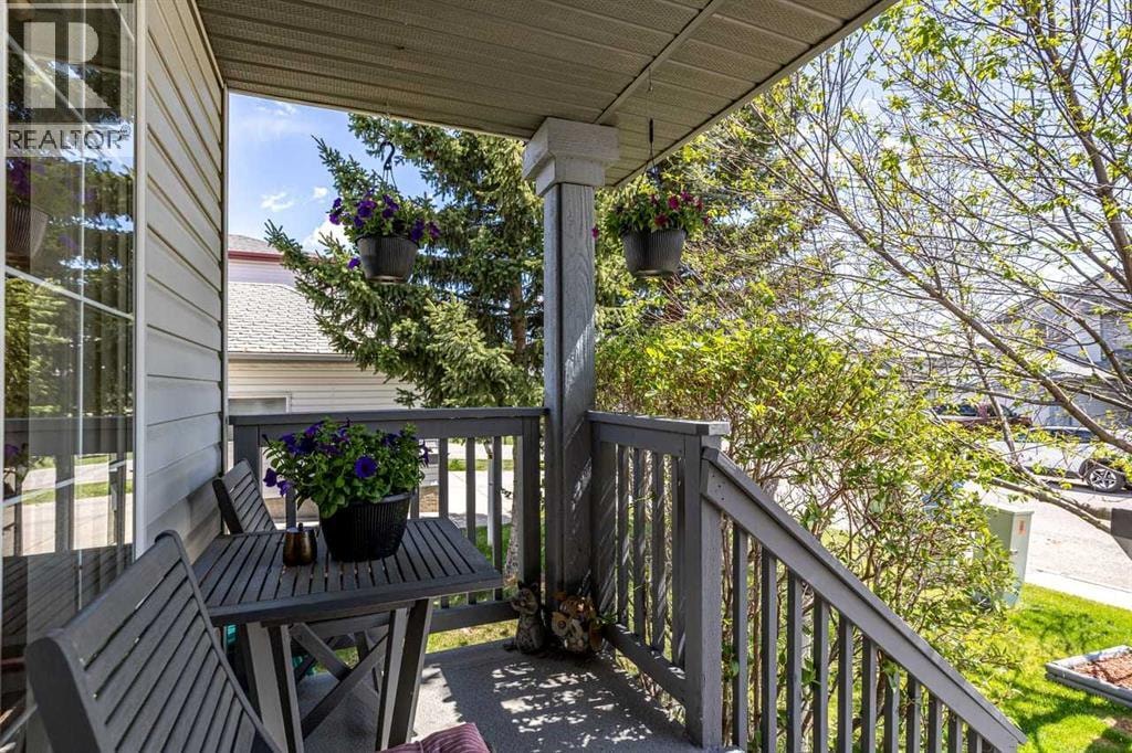 158 Saratoga Close NE — photo 41