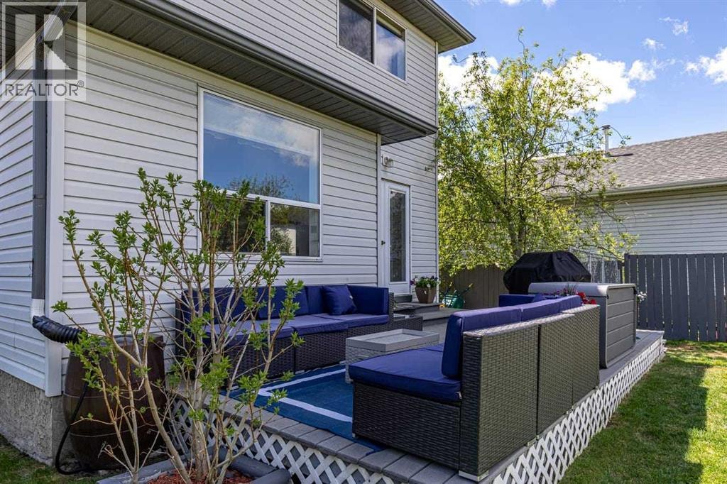 158 Saratoga Close NE — photo 36