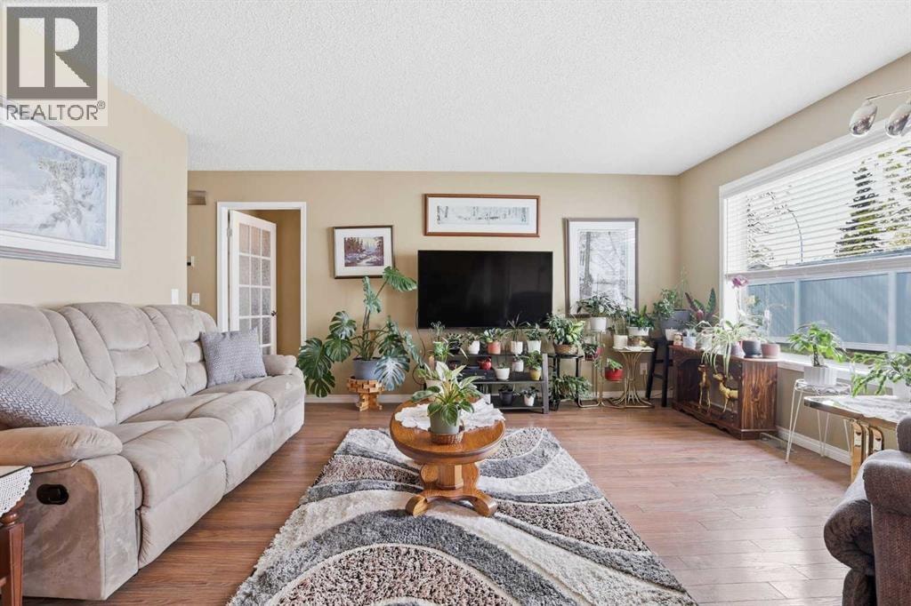 11 Macewan Park Heights NW — photo 7