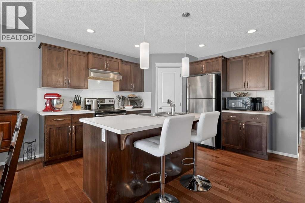 101 Elgin Meadows Manor SE — photo 2