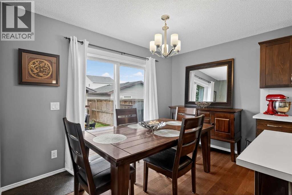 101 Elgin Meadows Manor SE — photo 8