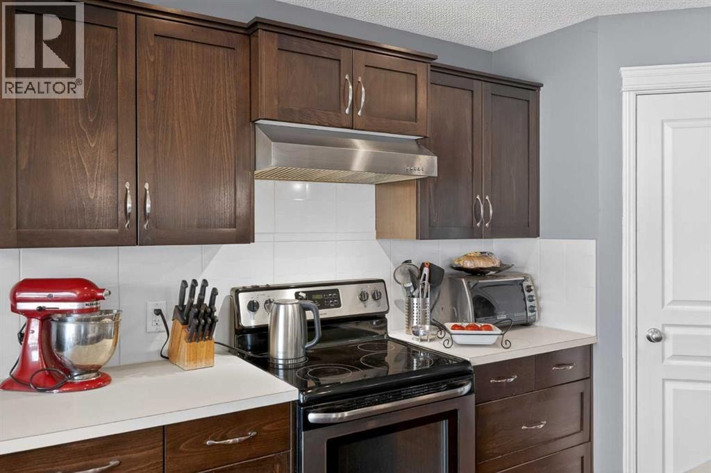 101 Elgin Meadows Manor SE — photo 4