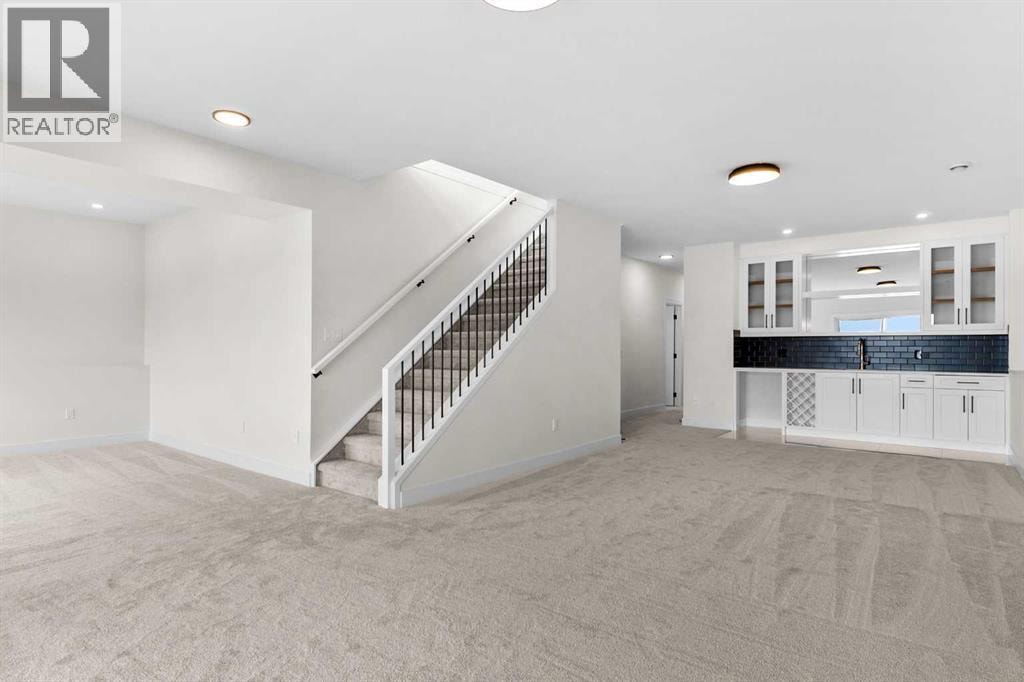 716 Mandalay Avenue — photo 28