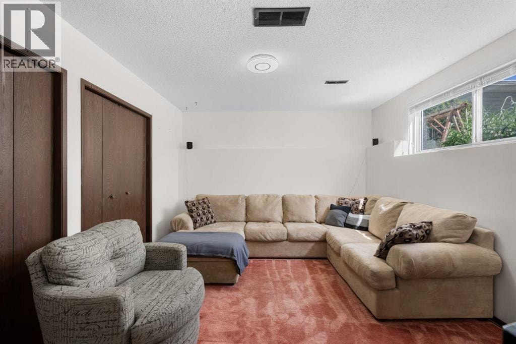 24 Cedardale Rise SW — photo 17