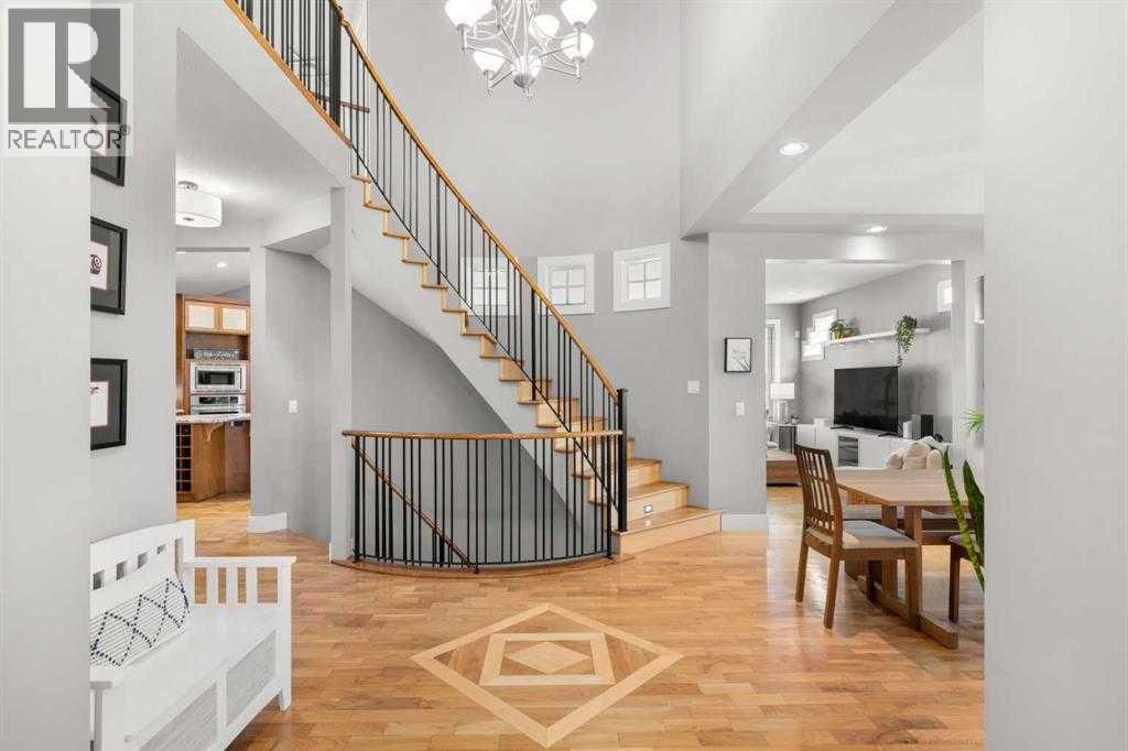 32 Evercreek Bluffs Crescent SW — photo 3