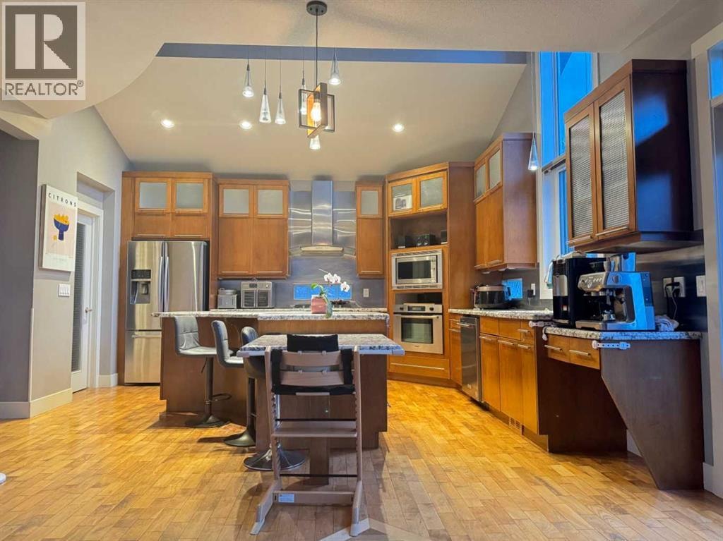 32 Evercreek Bluffs Crescent SW — photo 5