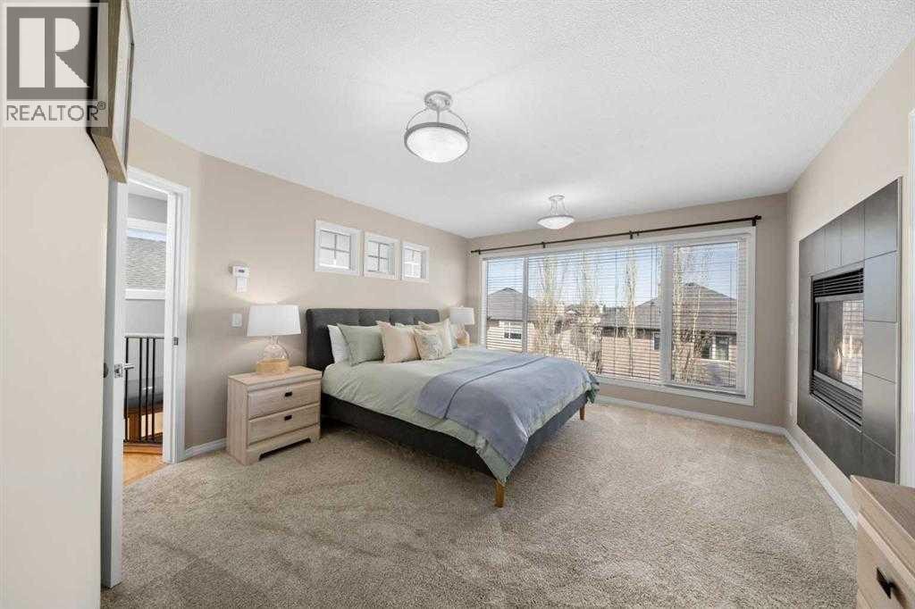 32 Evercreek Bluffs Crescent SW — photo 6