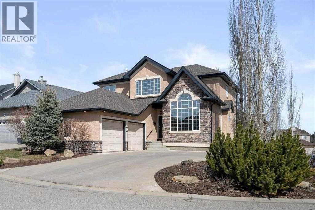 32 Evercreek Bluffs Crescent SW — photo 1