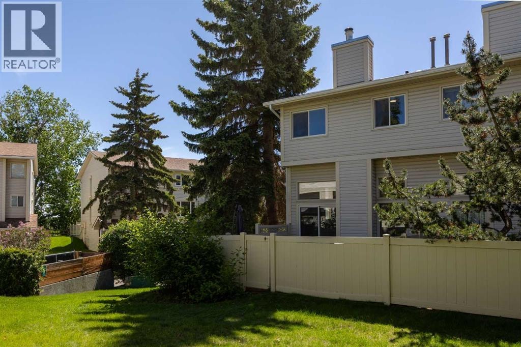 723 Queenston Terrace SE — photo 27