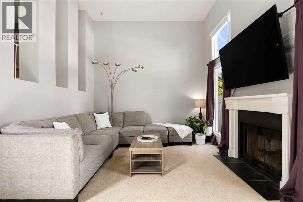 723 Queenston Terrace SE — photo 3