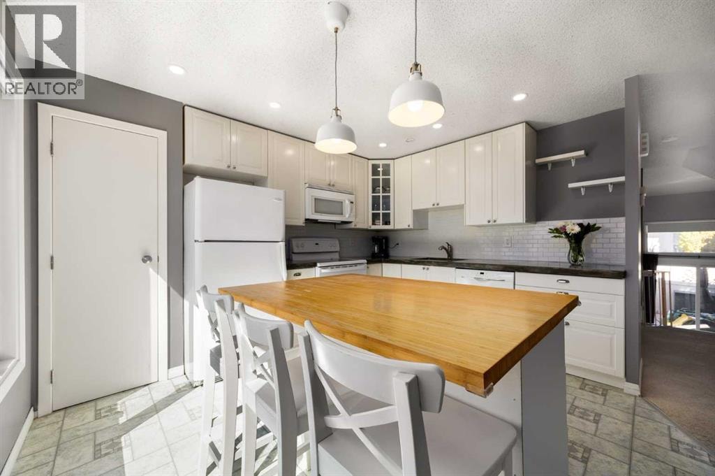 723 Queenston Terrace SE — photo 11